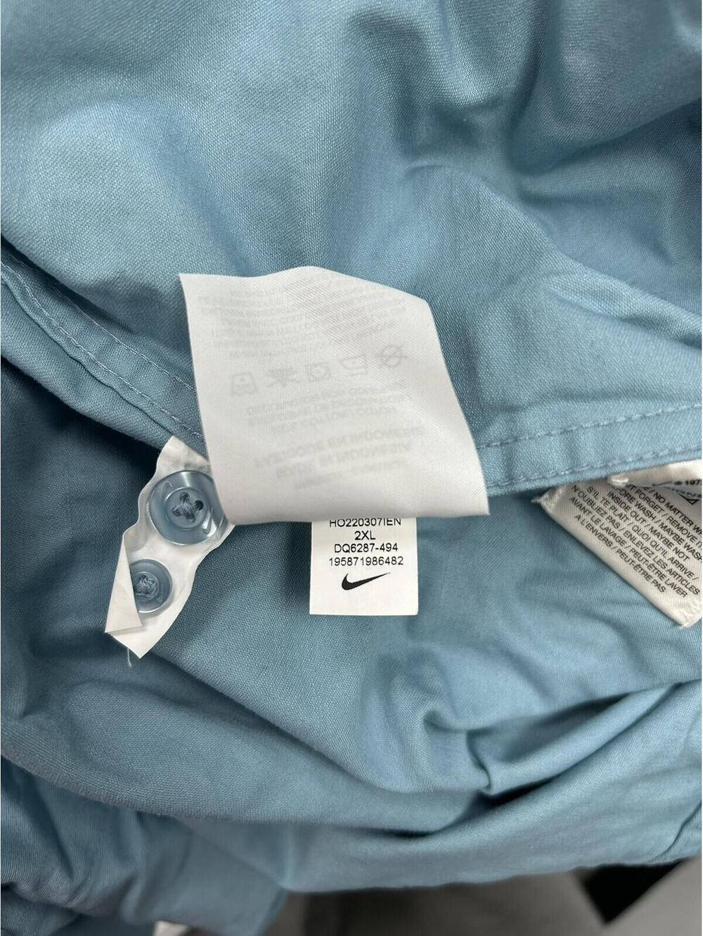 Nike SB Light Blue Skateboarding Button-Up Shirt with Front Pockets - Picture 6 of 6